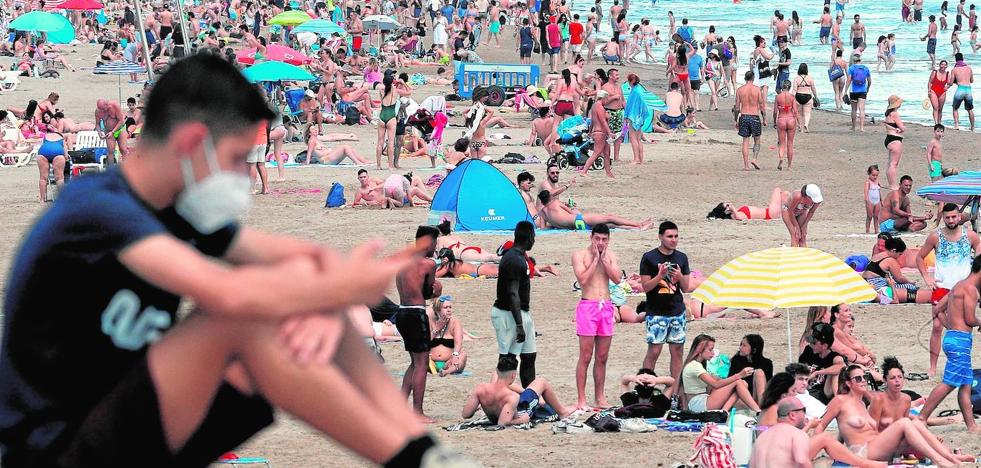 Sanidad hará una vacunación masiva contra la gripe por el riesgo de rebrote del Covid-19