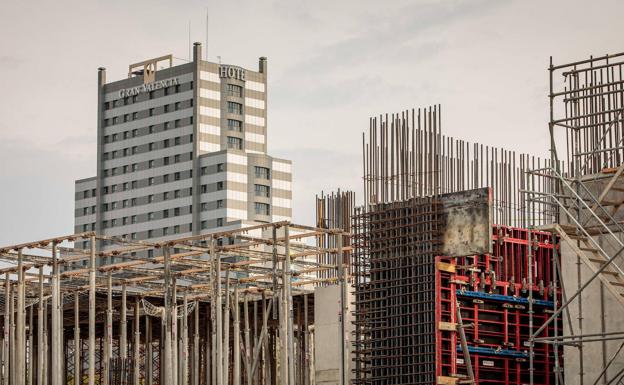 Sobrecoste de 9.600 euros por el retraso en licencias de obra nueva