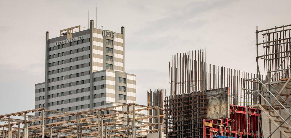 Sobrecoste de 9.600 euros por el retraso en licencias de obra nueva