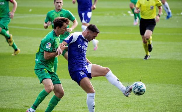 Paso importante del Alavés ante una Real que no carbura