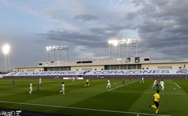 El Valencia rendirá homenaje a Di Stéfano antes del partido en Valdebebas