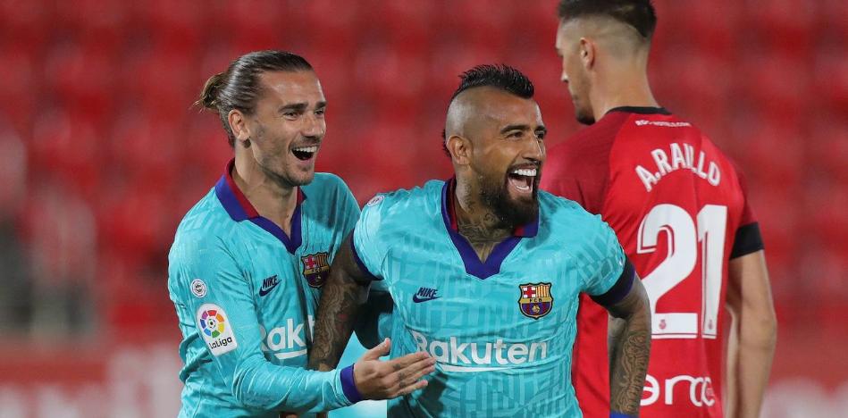 Arturo Vidal y Agüero alucinan con el gol anulado a Rodrigo