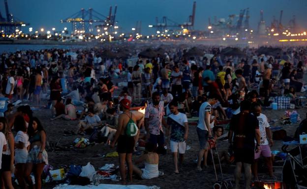 Valencia cerrará las playas la noche de San Juan para evitar un repunte de contagios