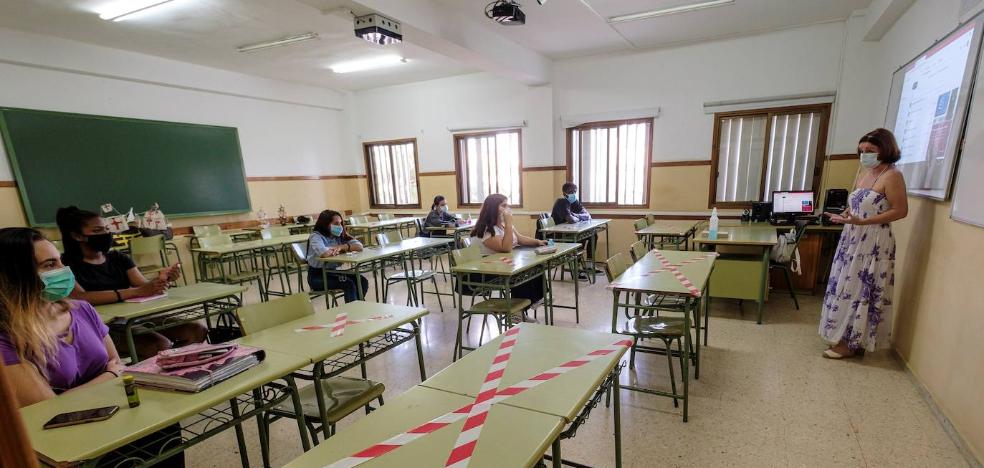 Educación admite que el próximo curso no se podrá impartir toda la materia