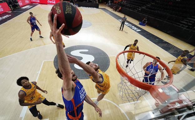 La explosión de Tobey en la Fase Final de la ACB