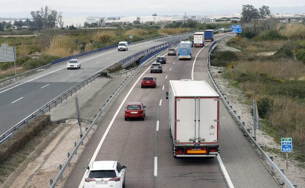 Los transportistas convocan dos días de paro en julio por la falta de ayudas al sector