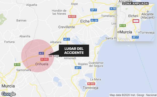 Siete heridos en un accidente entre dos coches en Orihuela