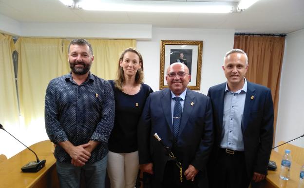 La salida de un edil del PP en El Perelló pone en riesgo la continuidad del gobierno con Cs