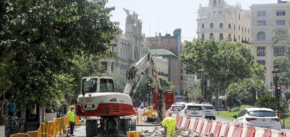 Los comerciantes critican el daño por las nuevas obras en la Plaza