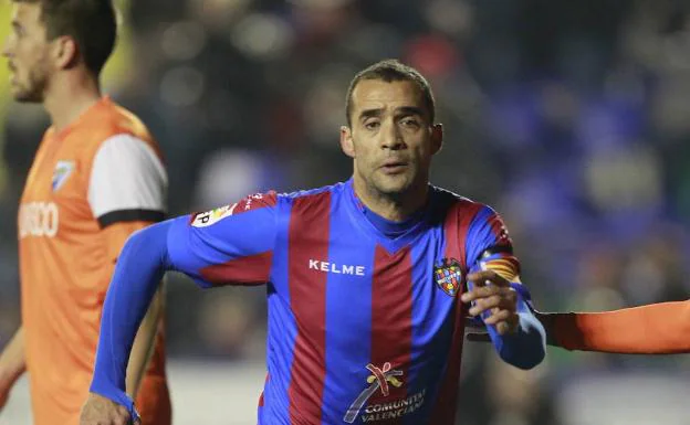 Juanfran García prepara su debut como entrenador