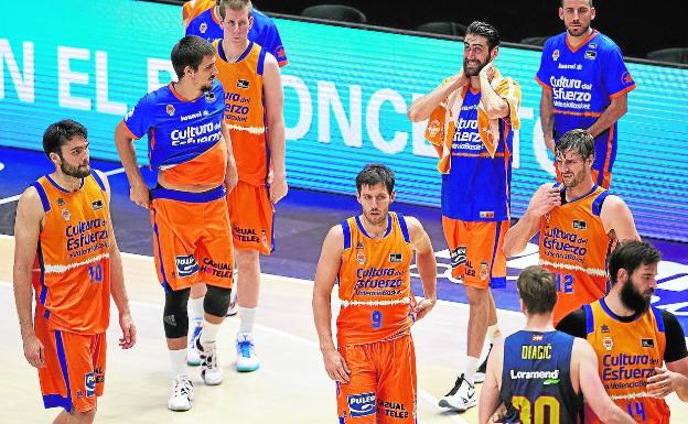 Renovación para San Emeterio, Van Rossom, Tobey y Labeyrie