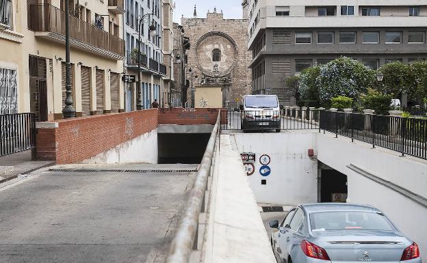 El parking de Parcent se queda en el limbo