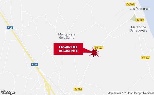 Una mujer atrapada en un accidente frontal en la carretera que une Les Palmeres y Sueca