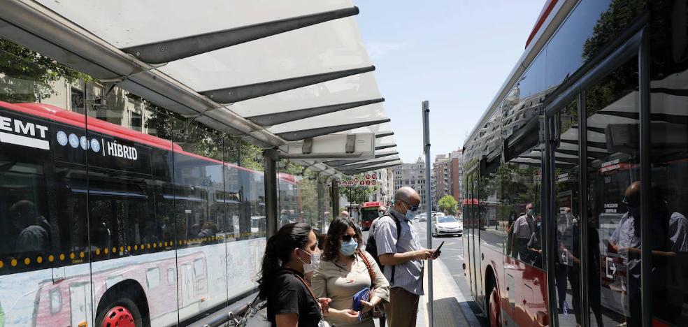 La EMT retrasa la compra de autobuses y un nuevo parking para evitar la ruina