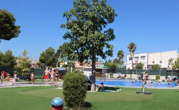 Godella abre su piscina y reserva una mañana a la semana en exclusiva para los mayores de 60 años