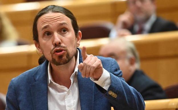 Iglesias se atrinchera en «las cloacas» frente a los ataques por el 'caso Dina'