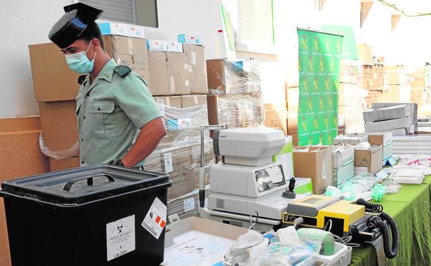 La red desmantelada en Valencia vendía mascarillas caducadas desde 2014