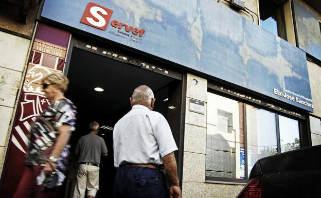 Las oficinas del SEPE, en riesgo de colapso por la acumulación de expedientes