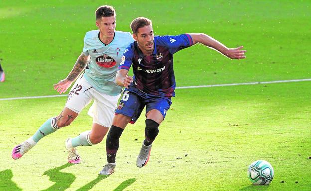 El Levante recupera la ambición en un partido de alto voltaje