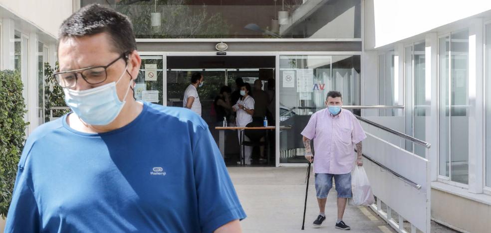 La mitad de los nuevos contagios no tienen síntomas y tardan dos días en ser aislados