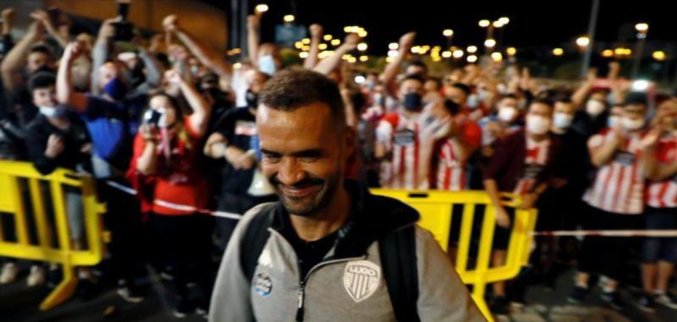 Juanfran: «Haber vivido experiencias extremas en el Levante al final sale a la luz»
