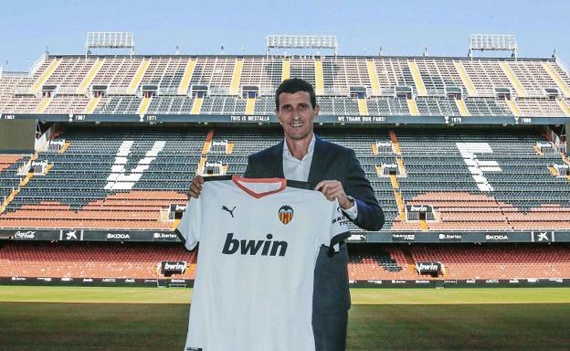 Javi Gracia, nuevo entrenador del Valencia CF: «Tenemos que ser un equipo valiente, agresivo y equilibrado»