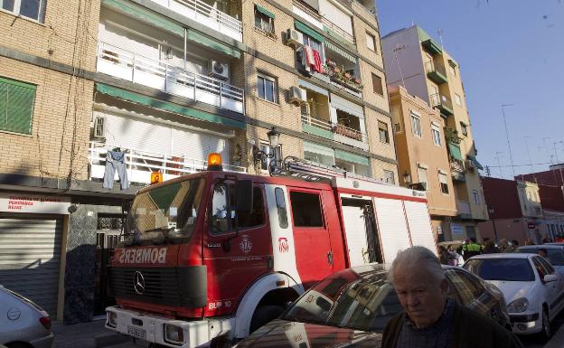 Policías denuncian que la ambulancia tardó una hora en el incendio de Casas de Bárcena