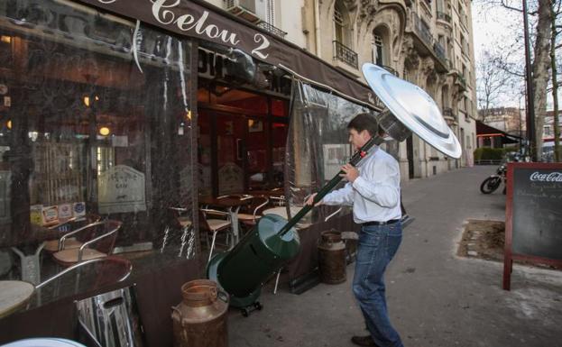 Los PIB de Francia e Italia se contraen por encima del 10%