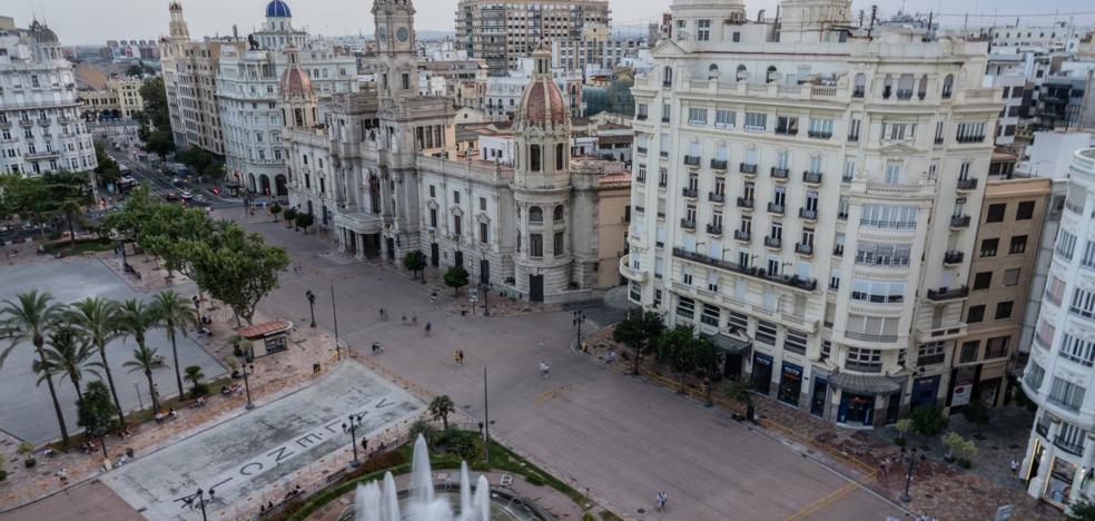 Así luce ya la 'Plaza Roja' de Valencia
