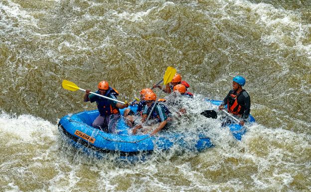 ¿Cuáles son los mejores lugares para practicar rafting en la Comunitat?