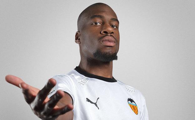 Kondogbia, de transferible a modelo