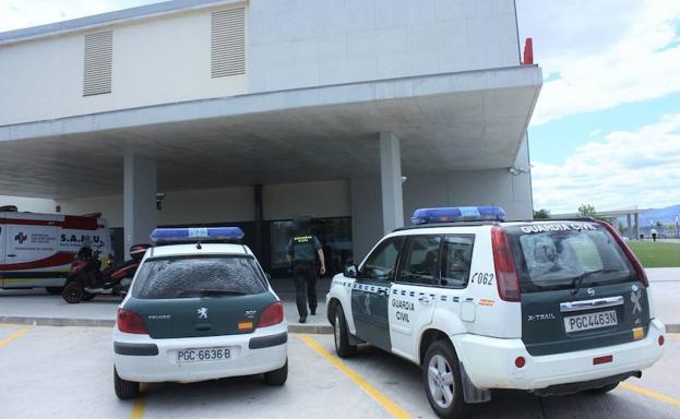 Encuentran herido de gravedad por arma blanca a un hombre en plena calle en Albatera