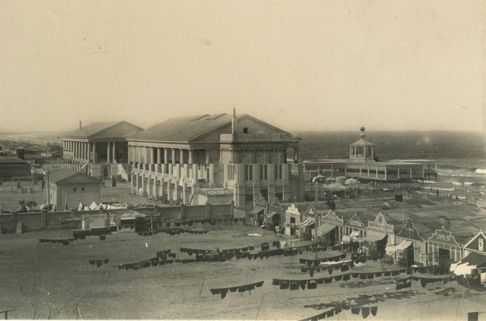 Columnas para un mar clásico