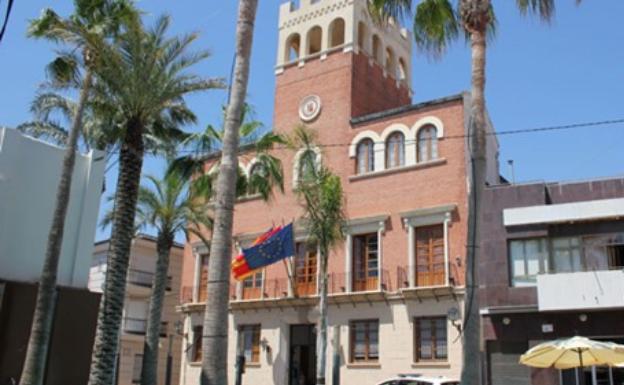 Alcàsser anula las tasas del mercado y las terrazas como plan de choque contra el Covid-19