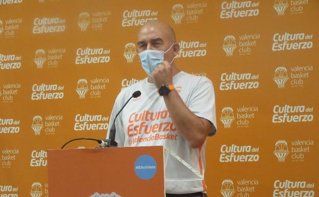 Ponsarnau: «Colom tendrá tres bases y trece jugadores por delante»