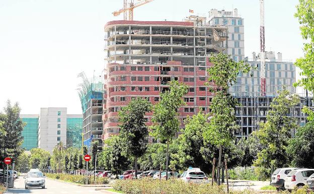 Valencia acelera la construcción de 3.300 viviendas ante la incertidumbre económica