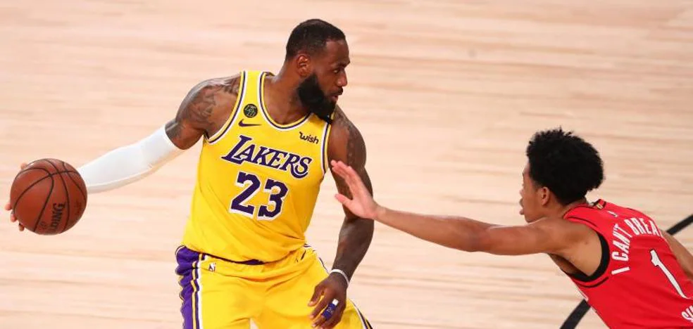 Lakers y Bucks se rehacen y empatan series de 'playoffs ...