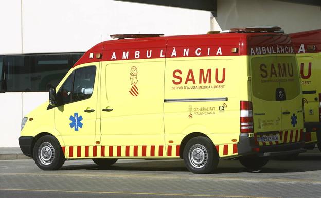 Dos fallecidos, entre ellos una menor, al salirse de la carretera con sus motos en Algemesí y Agullent