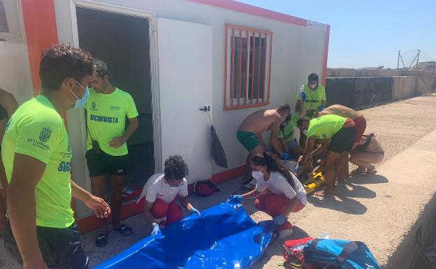 La mujer herida por la hélice de un barco en El Campello evoluciona de forma favorable