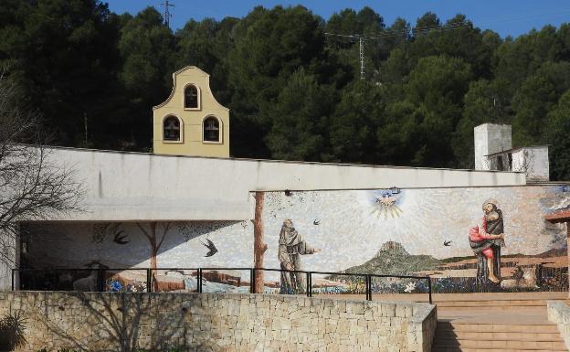 Los franciscanos reciben en dos días 2.000 kilos de comida para para alimentar a sus enfermos