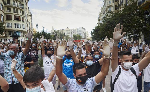 Tercera concentración del valencianismo contra Peter Lim