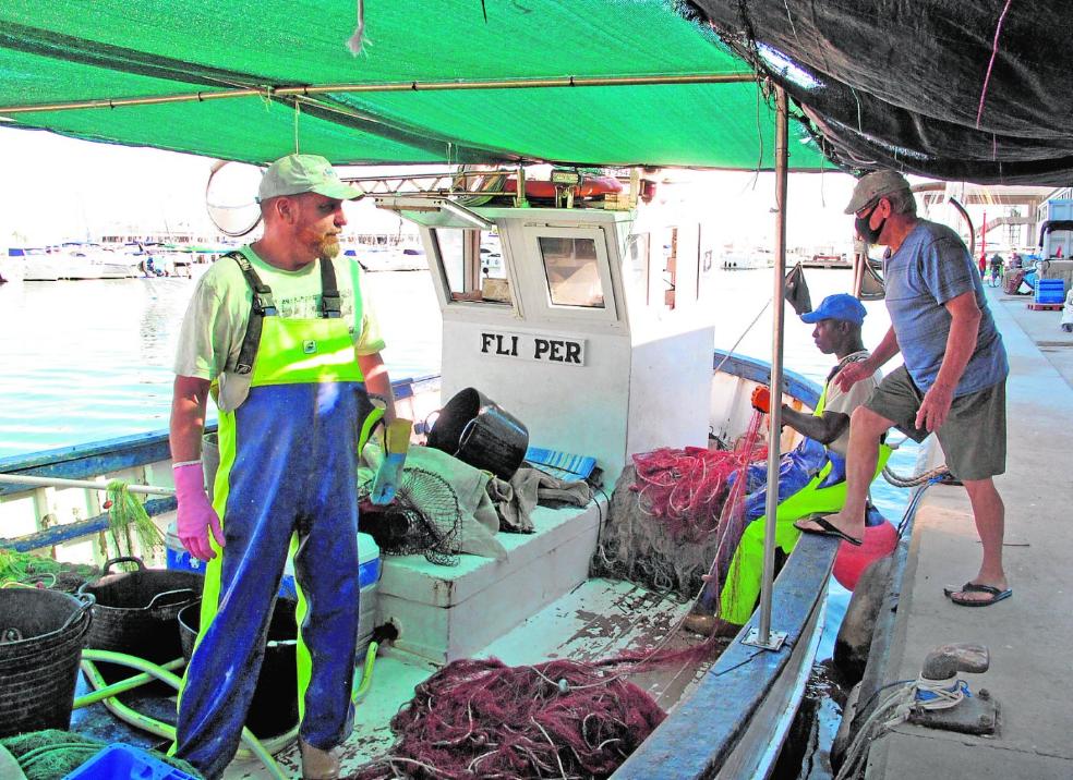 Estocada de muerte a la pesca artesanal