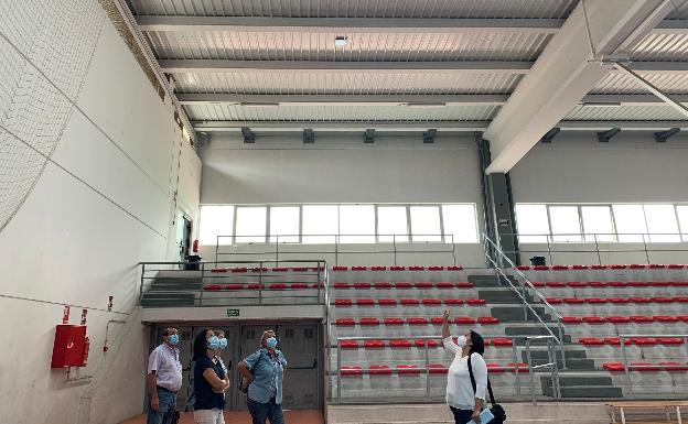 Benetússer estrena una cubierta impermeable en el polideportivo