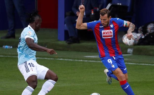 Eibar y Celta se anulan en un disputado partido