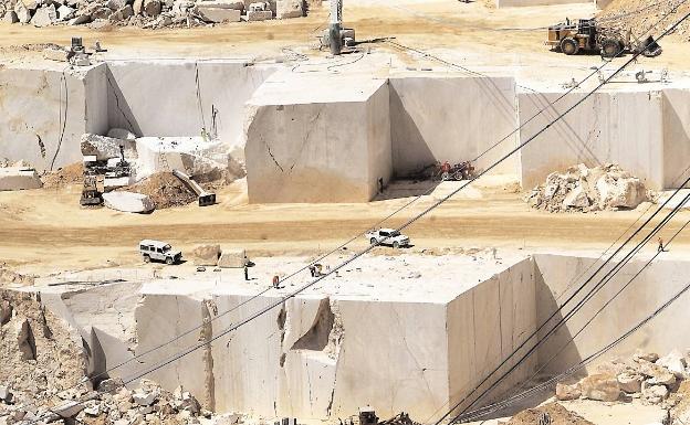 Las exportaciones de Alicante, pendientes de la apertura fronteriza de Marruecos