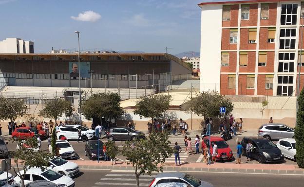 Una clase de segundo de Primaria del Calasancio de Alicante y dos más en Torrevieja, en cuarentena