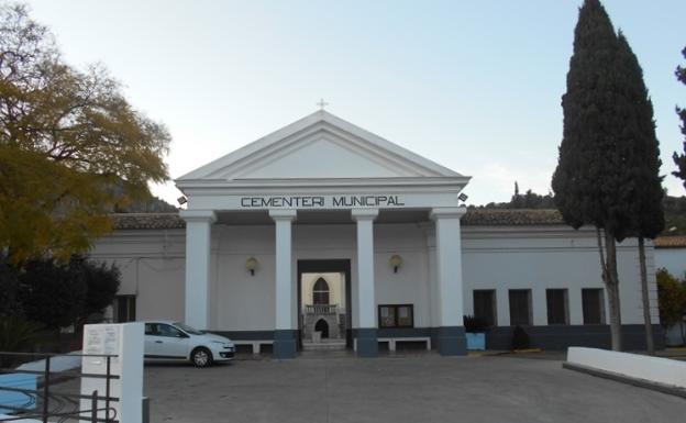 Tavernes reinicia los trámites para instalar el ascensor del cementerio