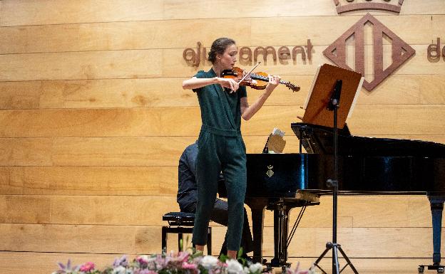 El concurso de violín de Cullera se prepara para una final internacional