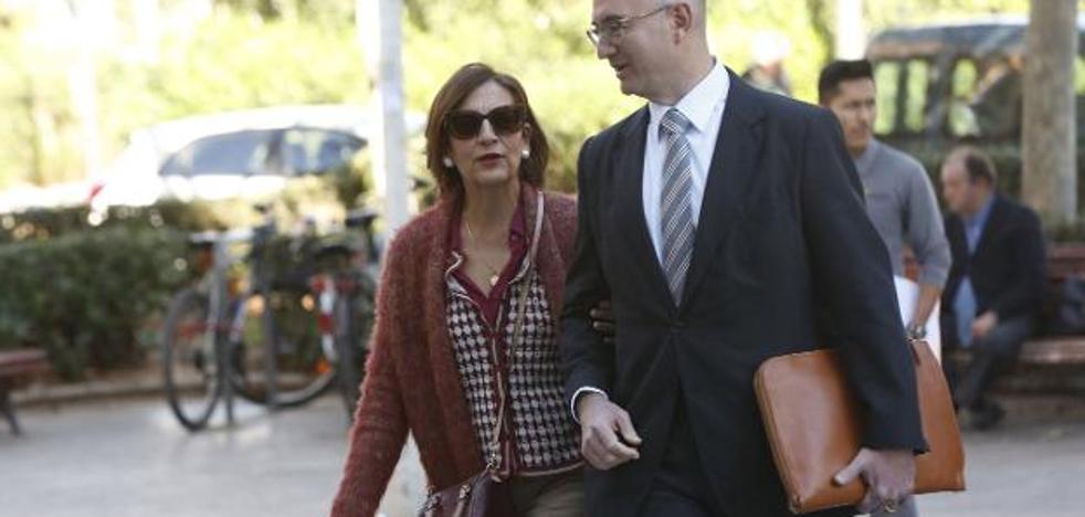 Se suspende el juicio entre la EMT y la directiva despedida