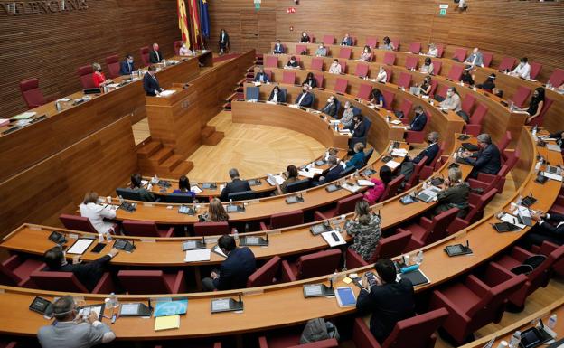 El Botánico justifica en la necesidad de aumentar los ingresos la subida y creación de más impuestos